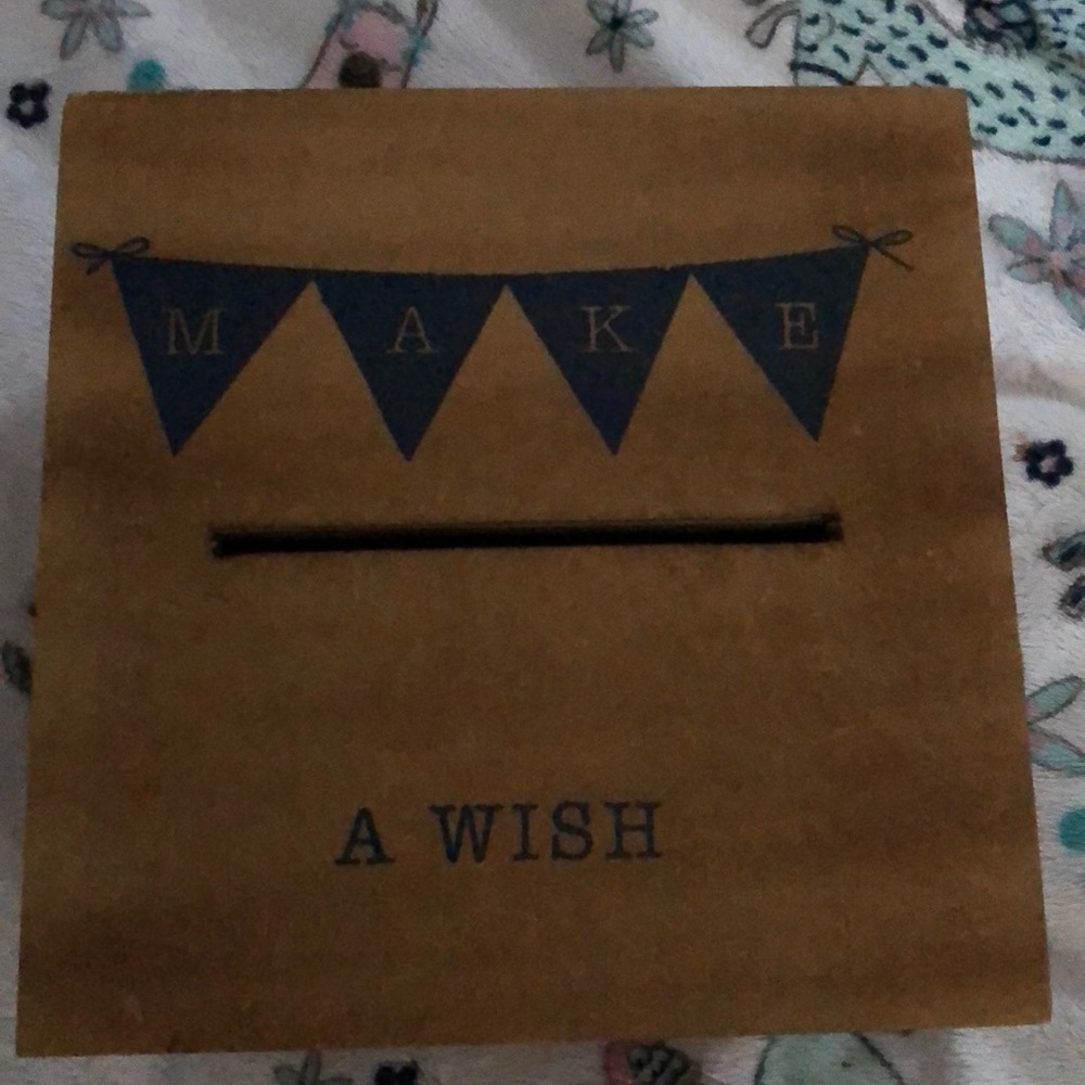 Globe In Wish Box - Picture 3 of 5